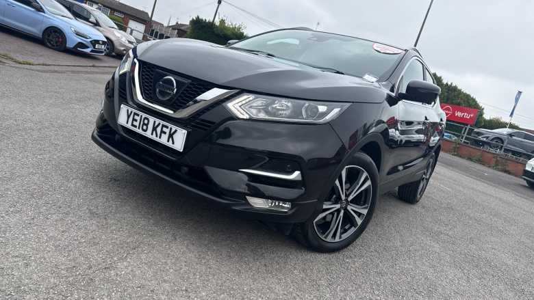 Nissan Qashqai 1.2 DiG-T N-Connecta 5dr Petrol Hatchback